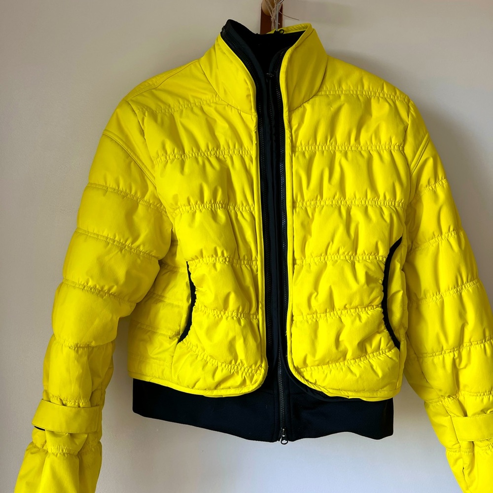 STELLA MC CARTNEY ADIDAS size M neon yellow cropped winter jacket.
